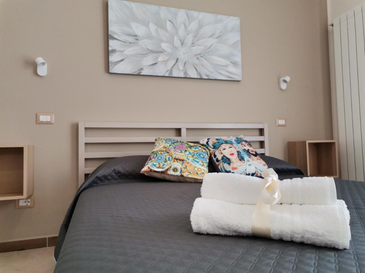 Le Metro Bed & Breakfast Carini Exterior foto